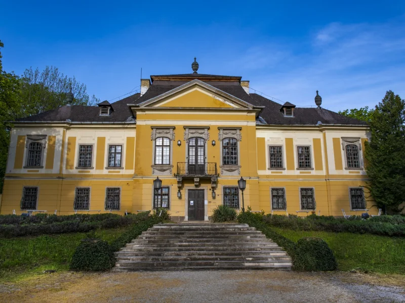 Tündérkert Hotel — Varázslatos Tündérkert Félpanzióval