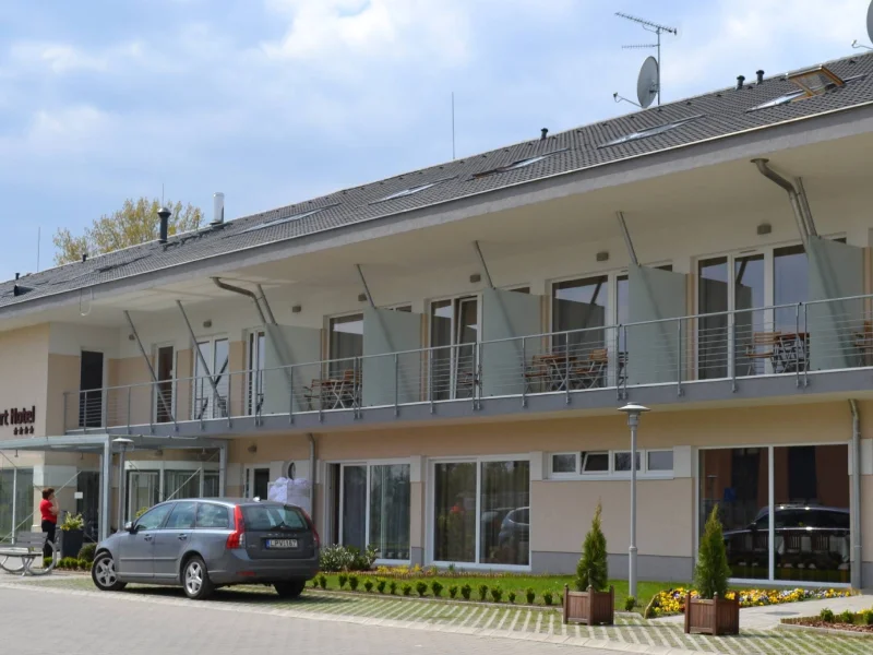 Szépia Bio & Art Hotel – Zsámbék – 1. kép